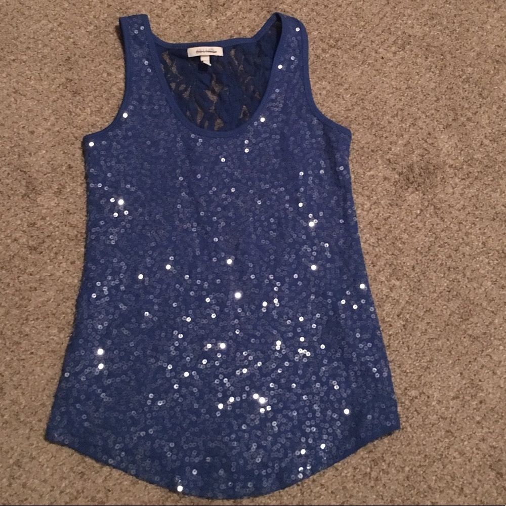 Women’s tank top. Never worn it.